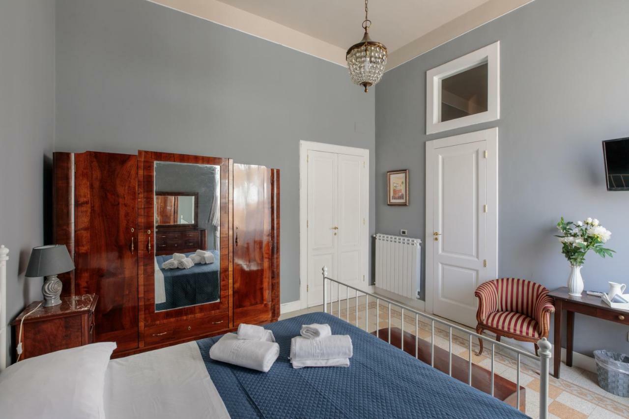 Talia B&B Guest House Reggio di Calabria Exteriör bild